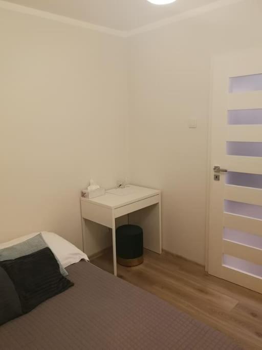 크라쿠프 Uroczy, Jasny Apartament Oraz Bezplatny Parking! 아파트 외부 사진