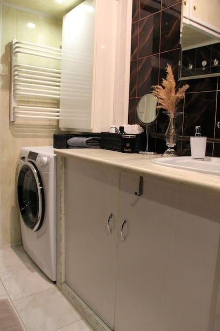 크라쿠프 Uroczy, Jasny Apartament Oraz Bezplatny Parking! 아파트 외부 사진