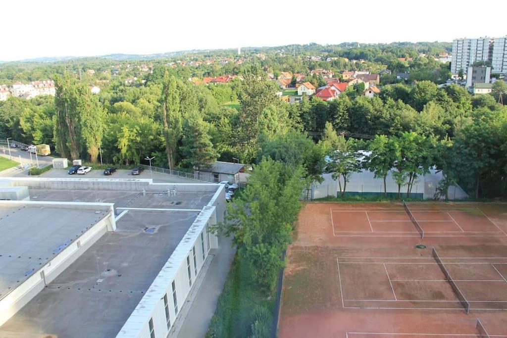 크라쿠프 Uroczy, Jasny Apartament Oraz Bezplatny Parking! 아파트 외부 사진