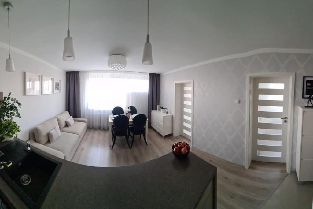 크라쿠프 Uroczy, Jasny Apartament Oraz Bezplatny Parking! 아파트 외부 사진