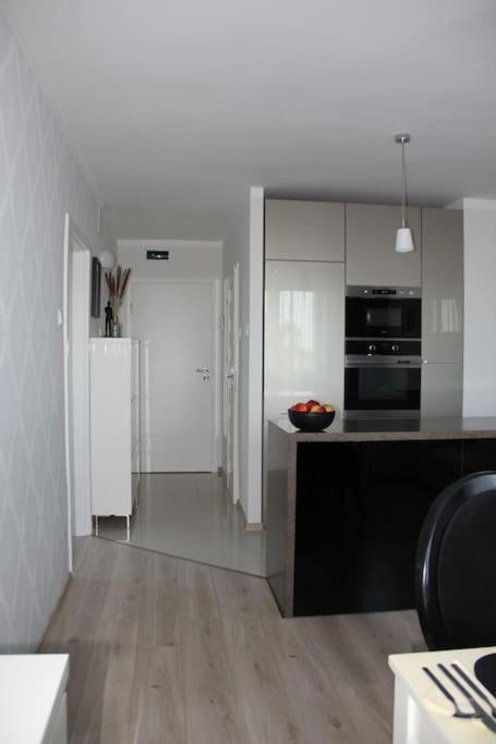 크라쿠프 Uroczy, Jasny Apartament Oraz Bezplatny Parking! 아파트 외부 사진