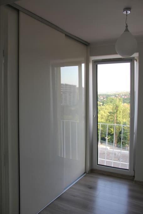 크라쿠프 Uroczy, Jasny Apartament Oraz Bezplatny Parking! 아파트 외부 사진